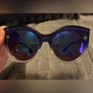NWOT Disney Store Oh My Disney Aladdin Sunglasses For Adults
